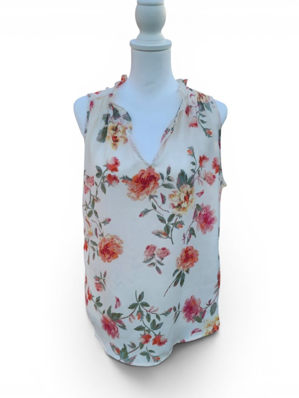 Violet + Claire Floral Sleeveless Blouse Size L